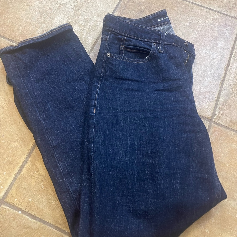 Old Navy Women’s Dark Blue Straight Jeans- size 6